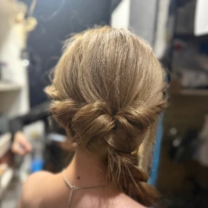 あみにヘアメしてもらった❣️の写真1枚目