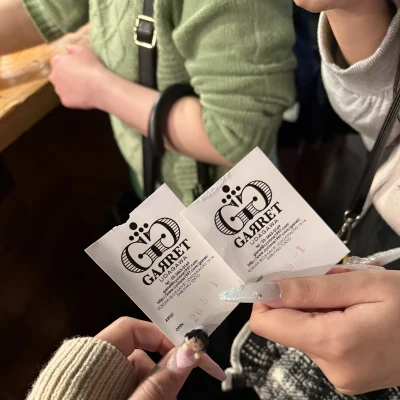 この間友達のライブ行ってきた！