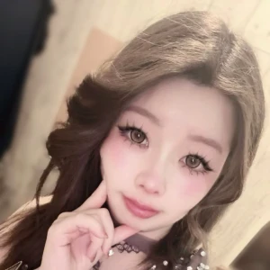 こんばんはー❤いよなだよー！の写真1枚目