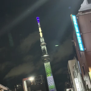 バズカラー🤍💚💜の写真1枚目