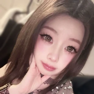 こんばんはー😉いよなだよー❤の写真1枚目