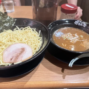 こんばんわん🐶みゆきです今日は地元のラーメン屋🍜さんに行きましたの写真1枚目