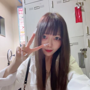 20時半からいるよー！！の写真1枚目