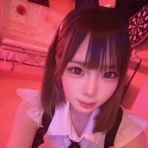 1004🤍の写真1枚目
