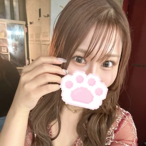 今日出勤してます☺️☺️の写真1枚目