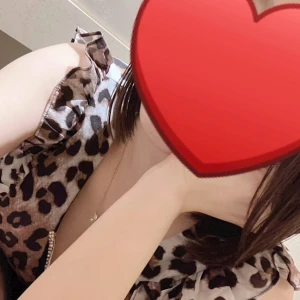 22:00-出勤しました！🤍の写真1枚目