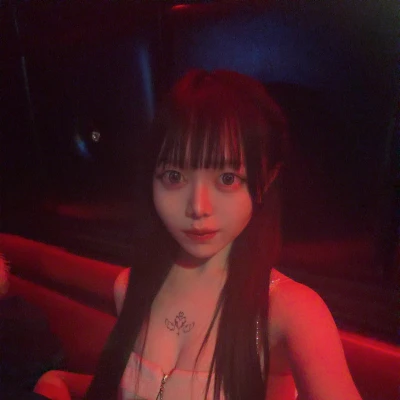 あんまみえてないけどヘアメじぶんでやってみた♩