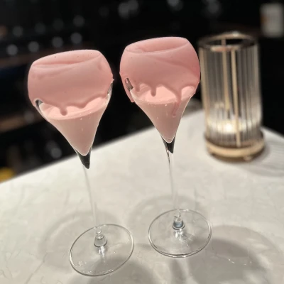 こんにちは、ゆりあです