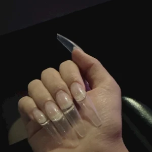 💅🏻途中経過😂の写真1枚目
