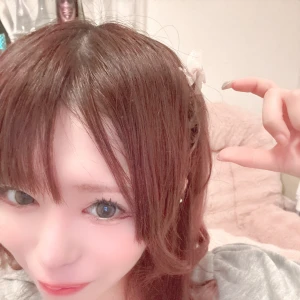 ちんちくりんヘアもハマってますが最近ウルフカットにしようか悩み中の写真2枚目