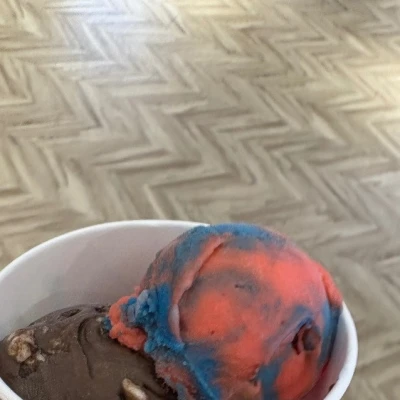 🍨