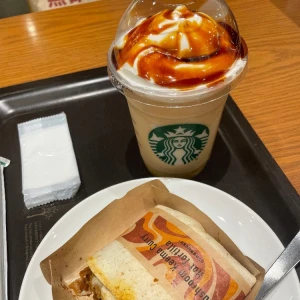 新作🍌と今日オレビラいます！の写真1枚目