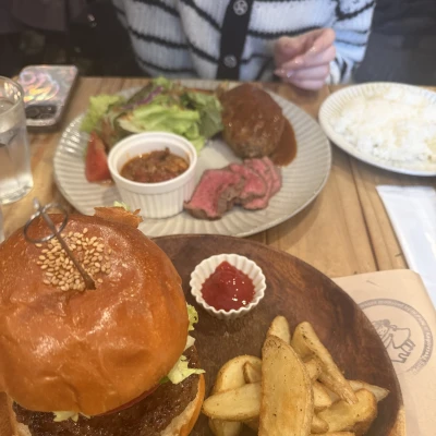ハンバーガー倶楽部