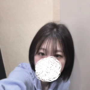 レンさん本日もいます🪷🫧の写真1枚目