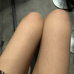出勤！おはよー🥹の写真1枚目