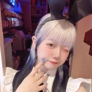 出勤してますっ🫡💕︎💕︎の写真1枚目
