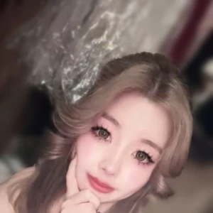 こんばんはー♪いよなだよー😊の写真1枚目