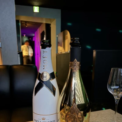 🍾♠️