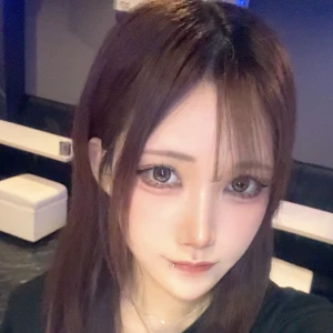 初投稿~> < ♡の写真1枚目