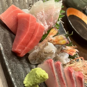 22:00-出勤しました！🤍の写真1枚目