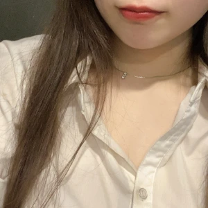 今日も出勤してます🌼の写真1枚目