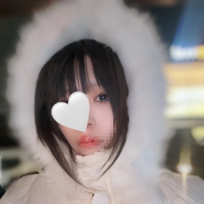 こんにちは🌻本日も出勤してます