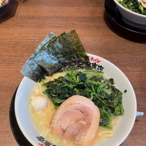 久々家系食べたなあ😉‼️の写真1枚目