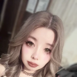こんばんはー♪いよなだよー☺️の写真1枚目
