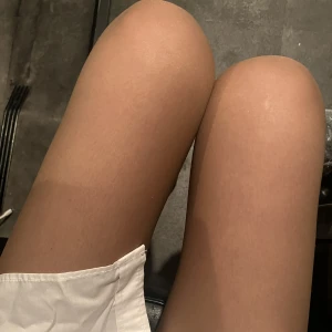 出勤！おはよ🥹の写真1枚目