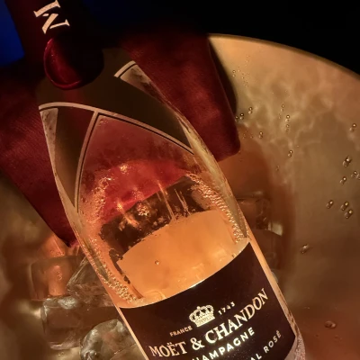 🥂🥂🥂🥂
