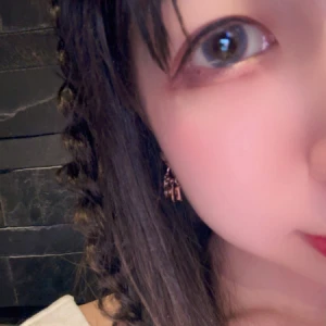 ドレス👗お好みは？の写真1枚目