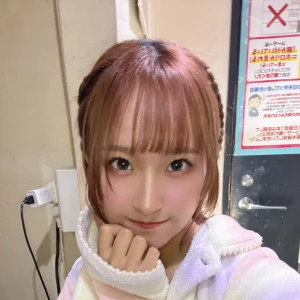 ももさんポーズ🍑💖の写真1枚目